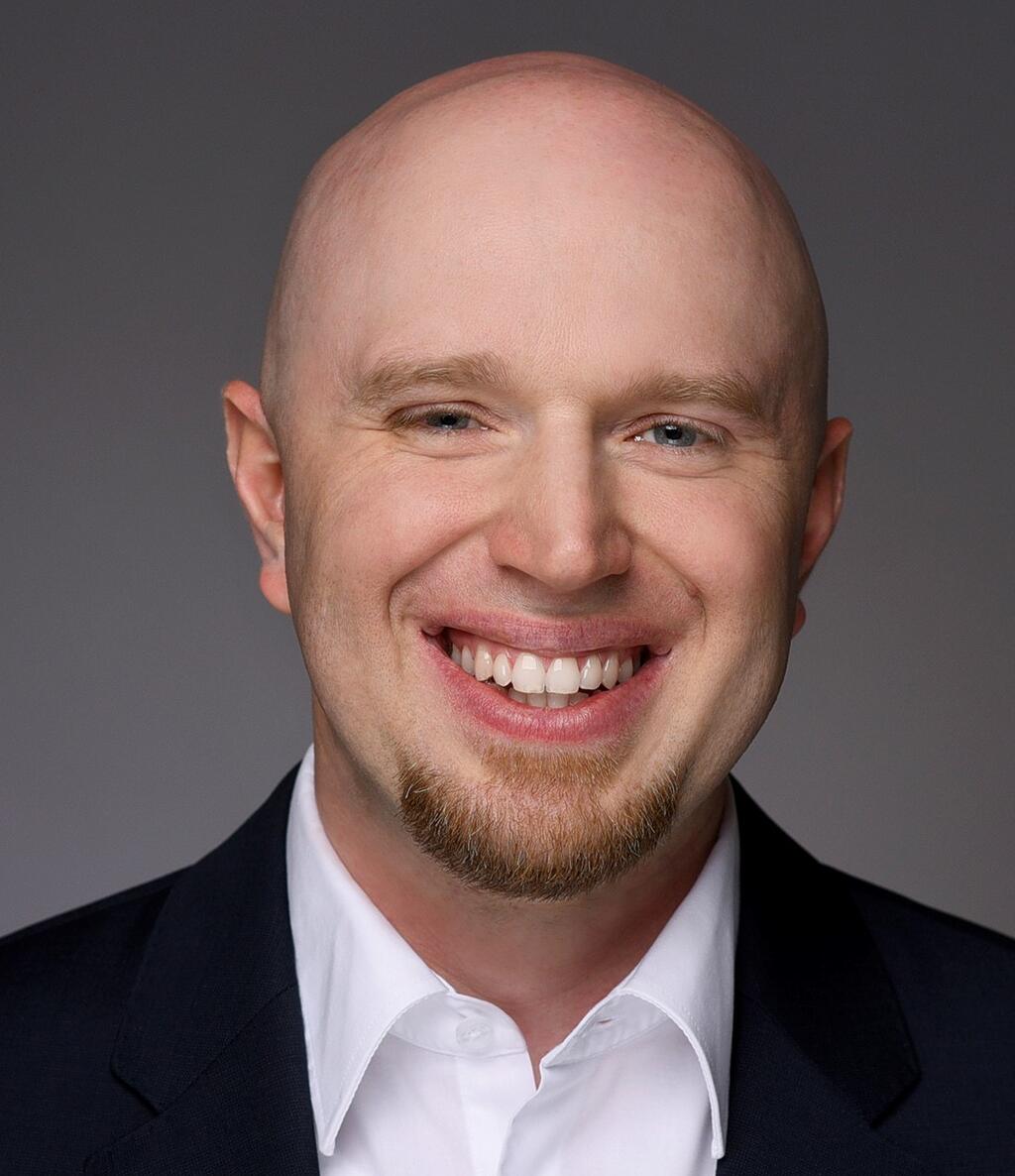 Prof. Eduard Kromer Prof. Eduard Kromer