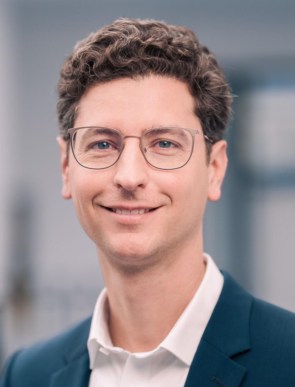 Prof. Dr. Stephan Zimmermann Prof. Dr. Stephan Zimmermann
